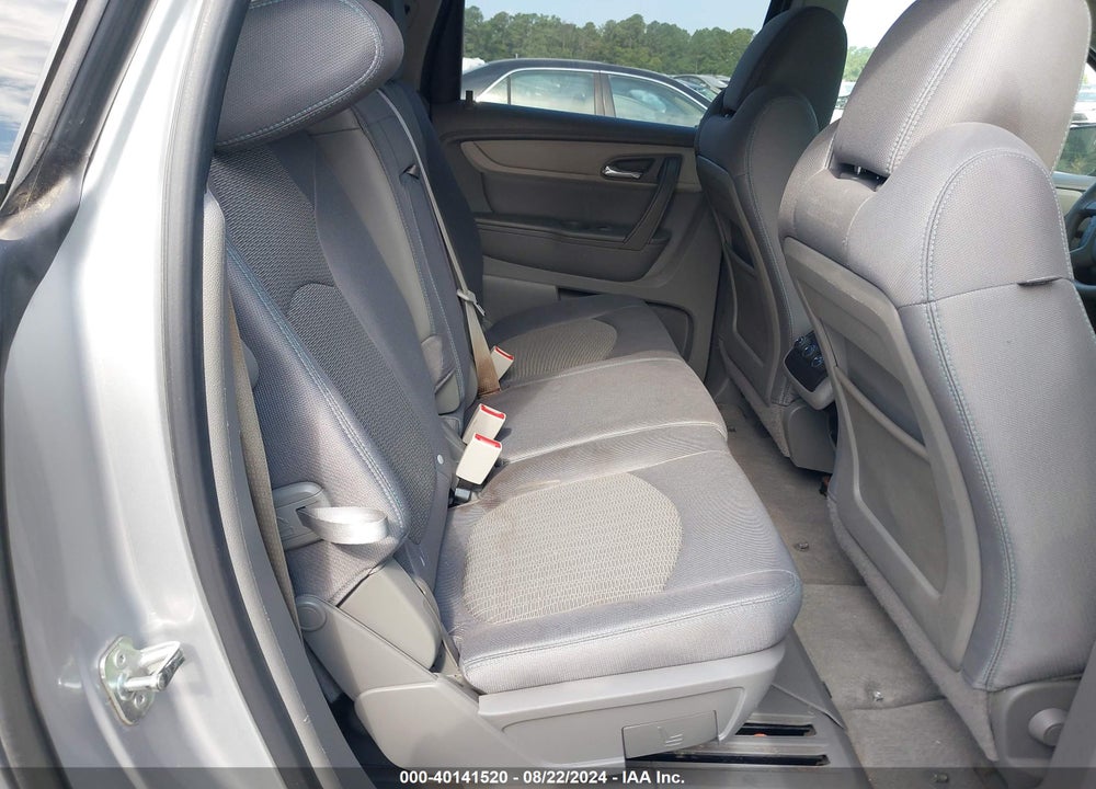 2015 CHEVROLET TRAVERSE LS VIN: 1GNKRFED2FJ199415