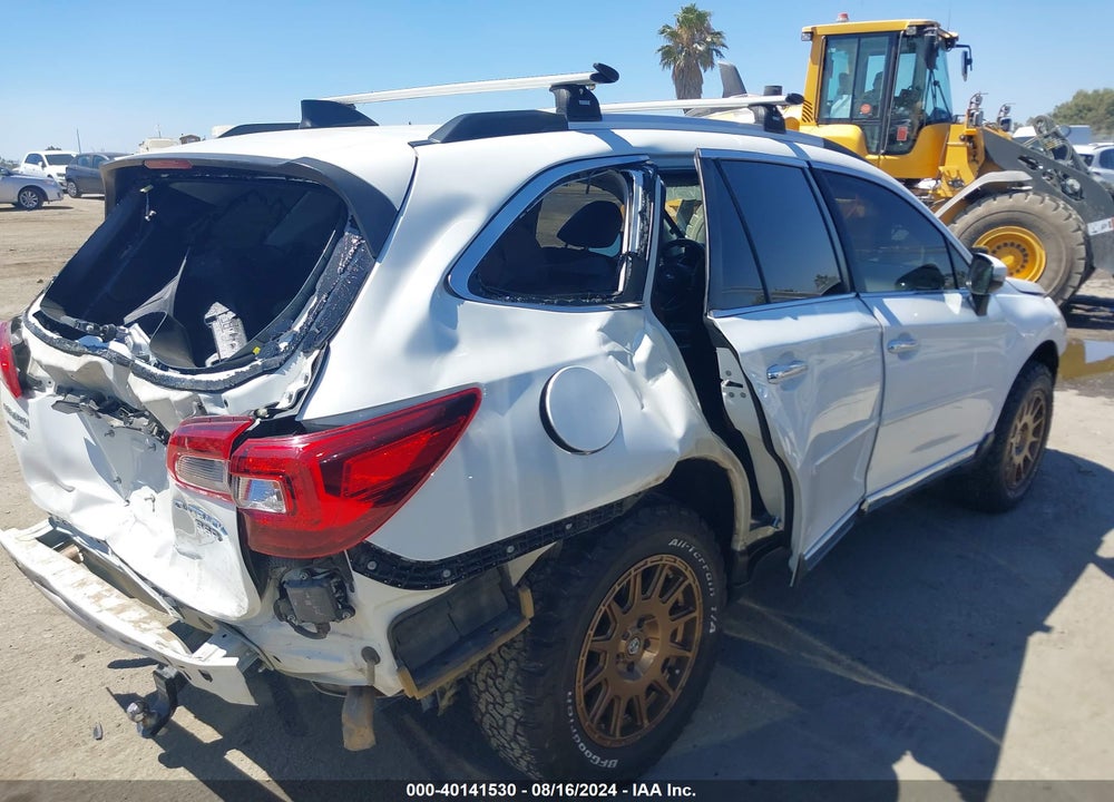 2019 SUBARU OUTBACK 3.6R TOURING VIN: 4S4BSETC5K3279139