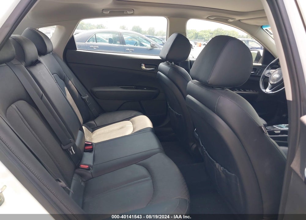 2016 KIA OPTIMA EX VIN: 5XXGU4L32GG121489