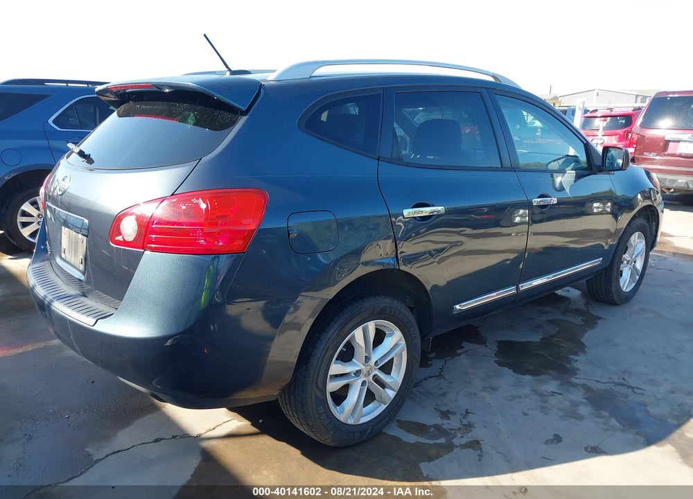 2015 NISSAN ROGUE SELECT S VIN: JN8AS5MT4FW670371