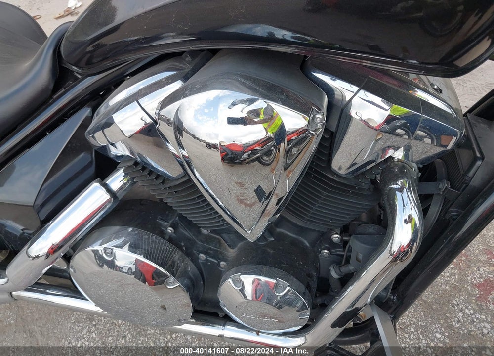 2010 HONDA VT1300 CR VIN: JH2SC6602AK001304