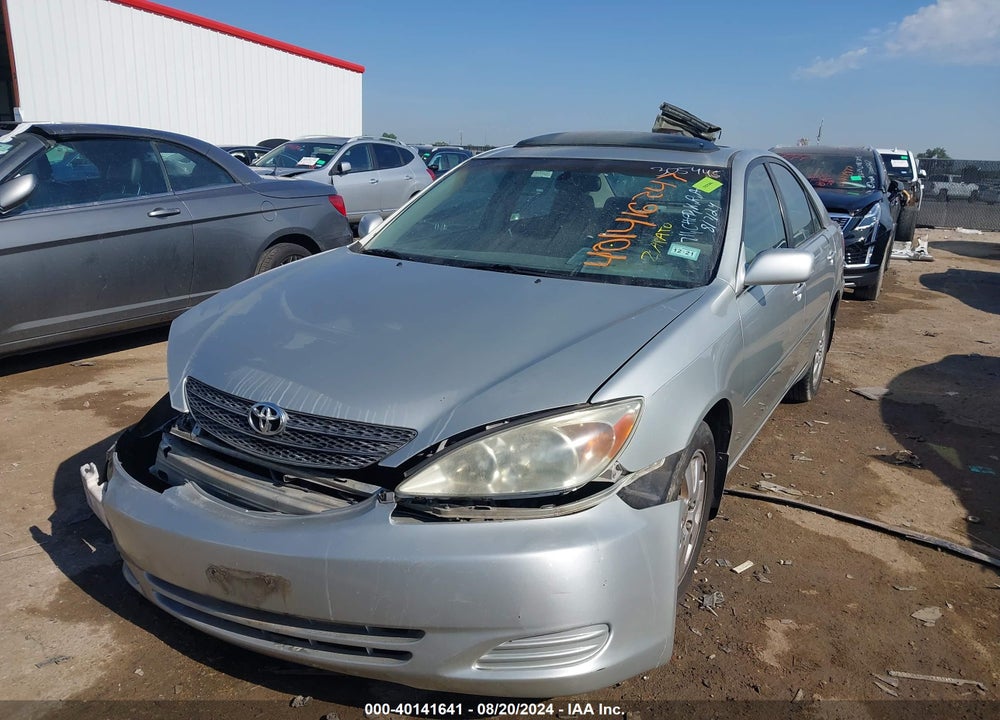2002 TOYOTA CAMRY XLE VIN: JTDBE30K020038201