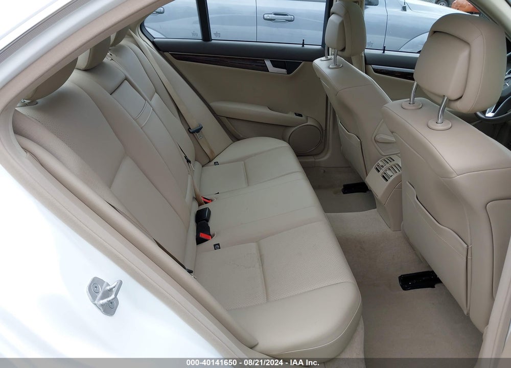 2014 MERCEDES-BENZ C 300 LUXURY 4MATIC/SPORT 4MATIC VIN: WDDGF8AB7ER319366