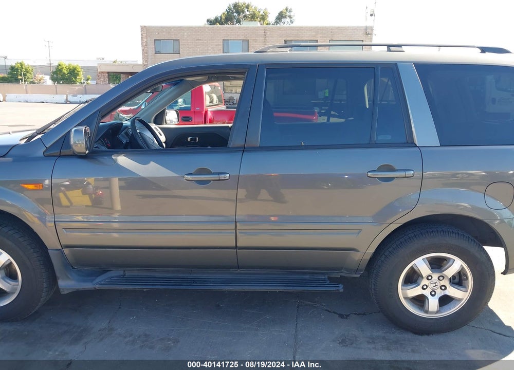 2007 HONDA PILOT EX VIN: 2HKYF18497H513923