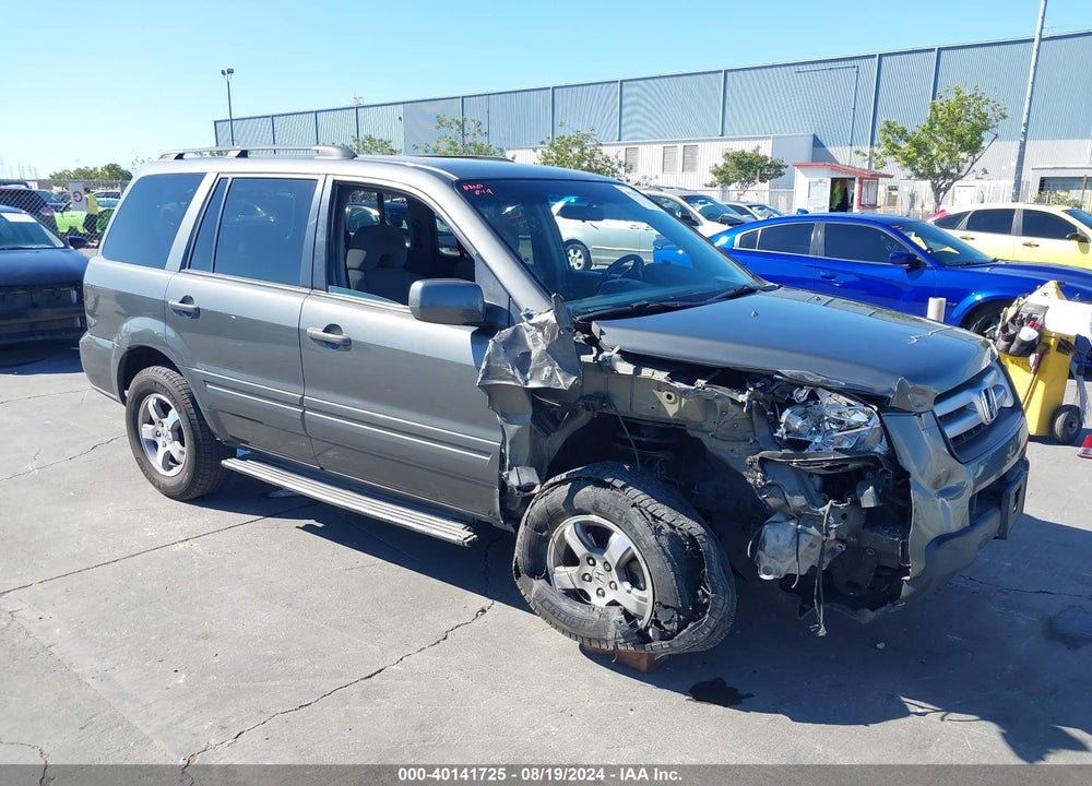 2007 HONDA PILOT EX VIN: 2HKYF18497H513923