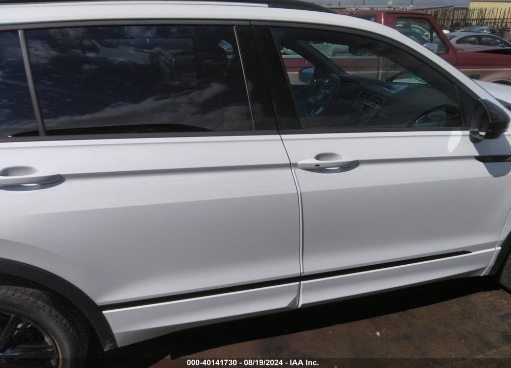2022 VOLKSWAGEN TIGUAN VIN: 3VVCB7AX0NM029502