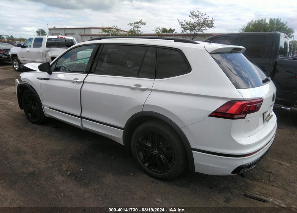 2022 VOLKSWAGEN TIGUAN VIN: 3VVCB7AX0NM029502