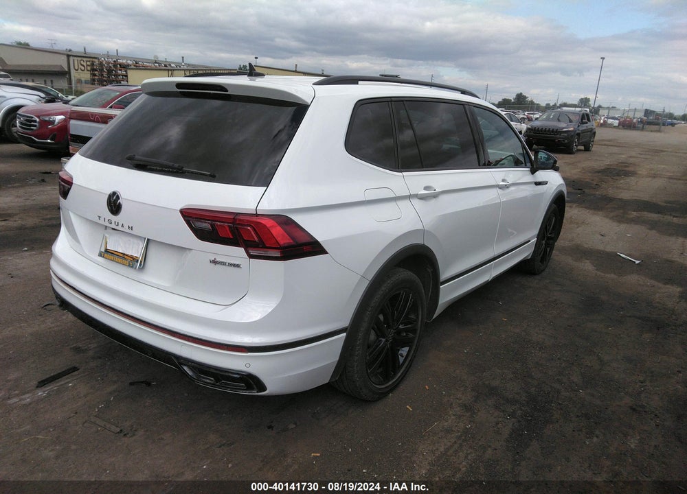2022 VOLKSWAGEN TIGUAN VIN: 3VVCB7AX0NM029502