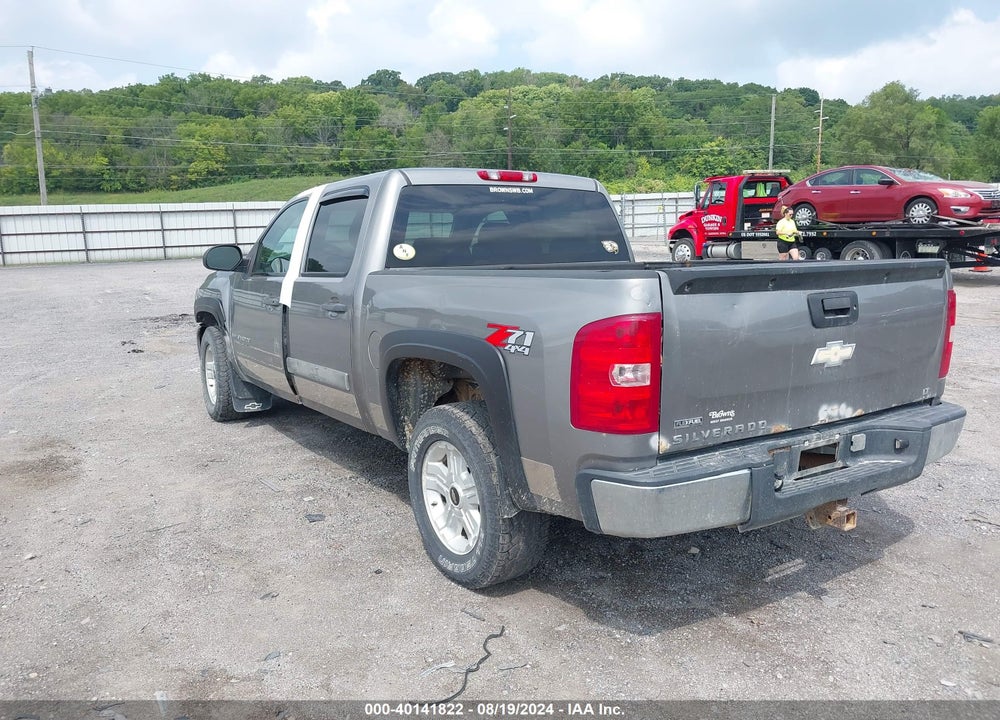 2008 CHEVROLET SILVERADO 1500 LT1 VIN: 2GCEK133X81339439