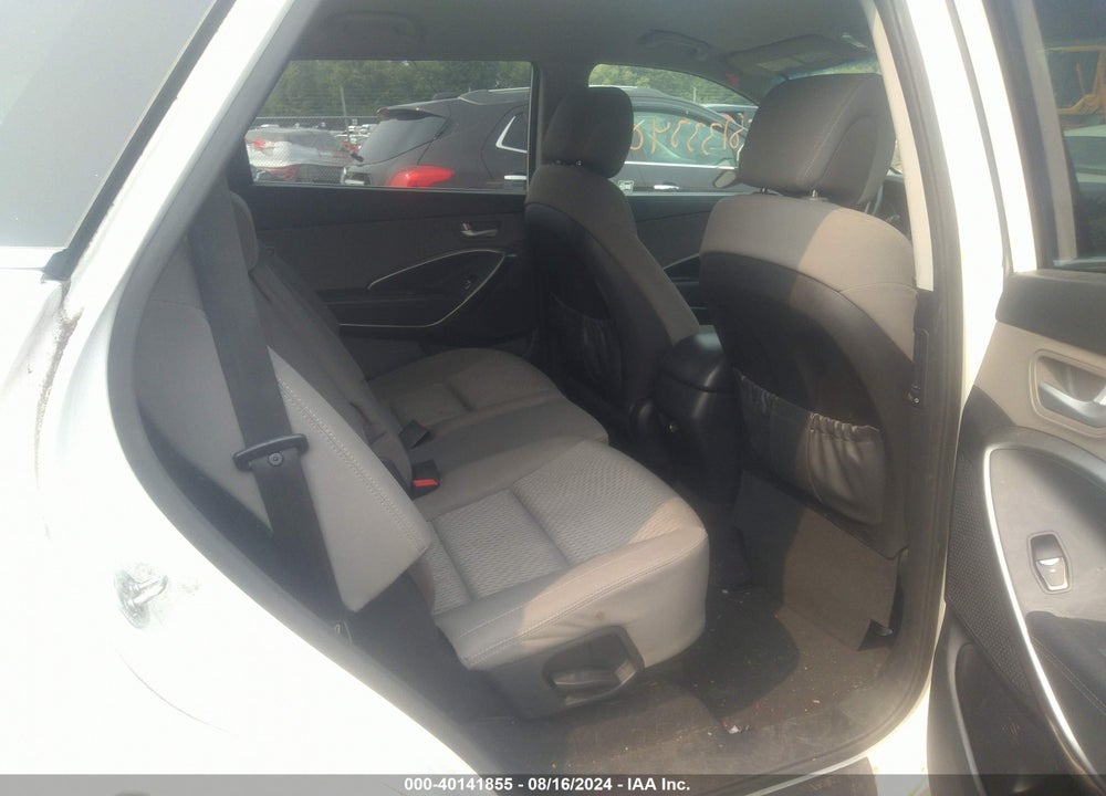 2017 HYUNDAI SANTA FE VIN: KM8SMDHF2HU202769