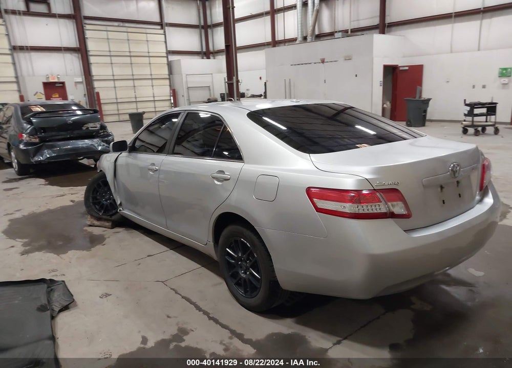 2011 TOYOTA CAMRY LE VIN: 4T1BF3EK3BU617628