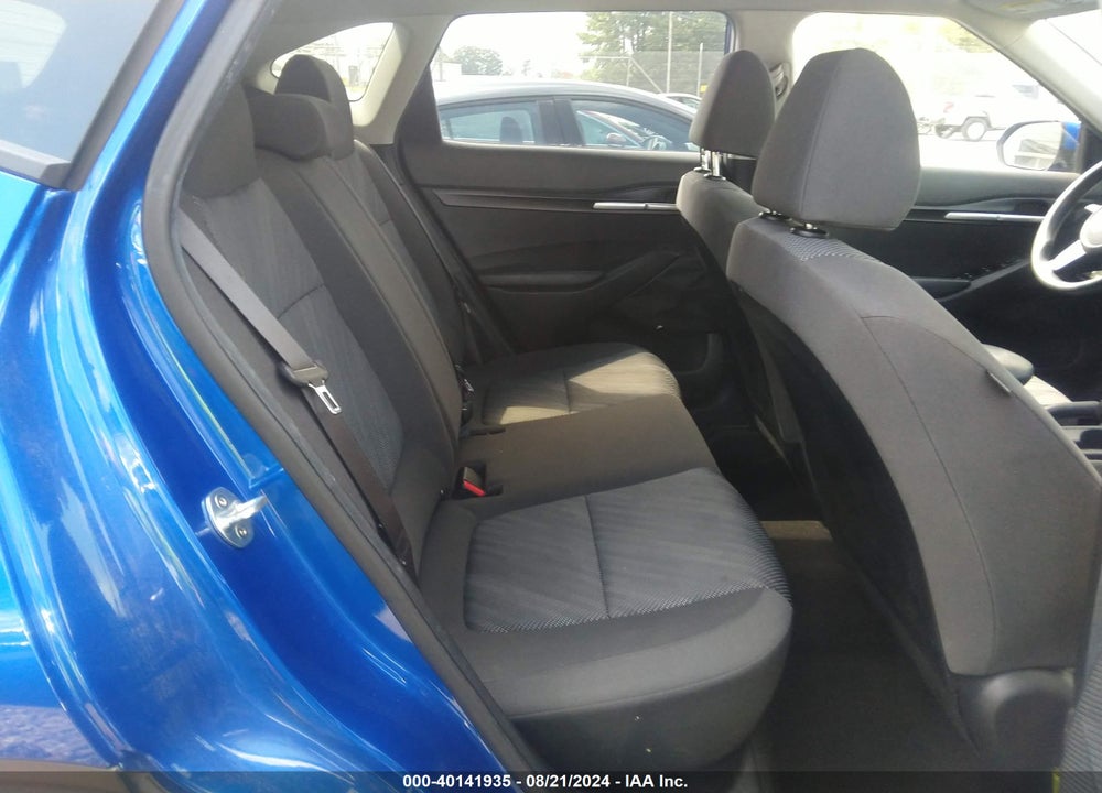 2021 KIA SELTOS LX VIN: KNDEPCAA6M7183010