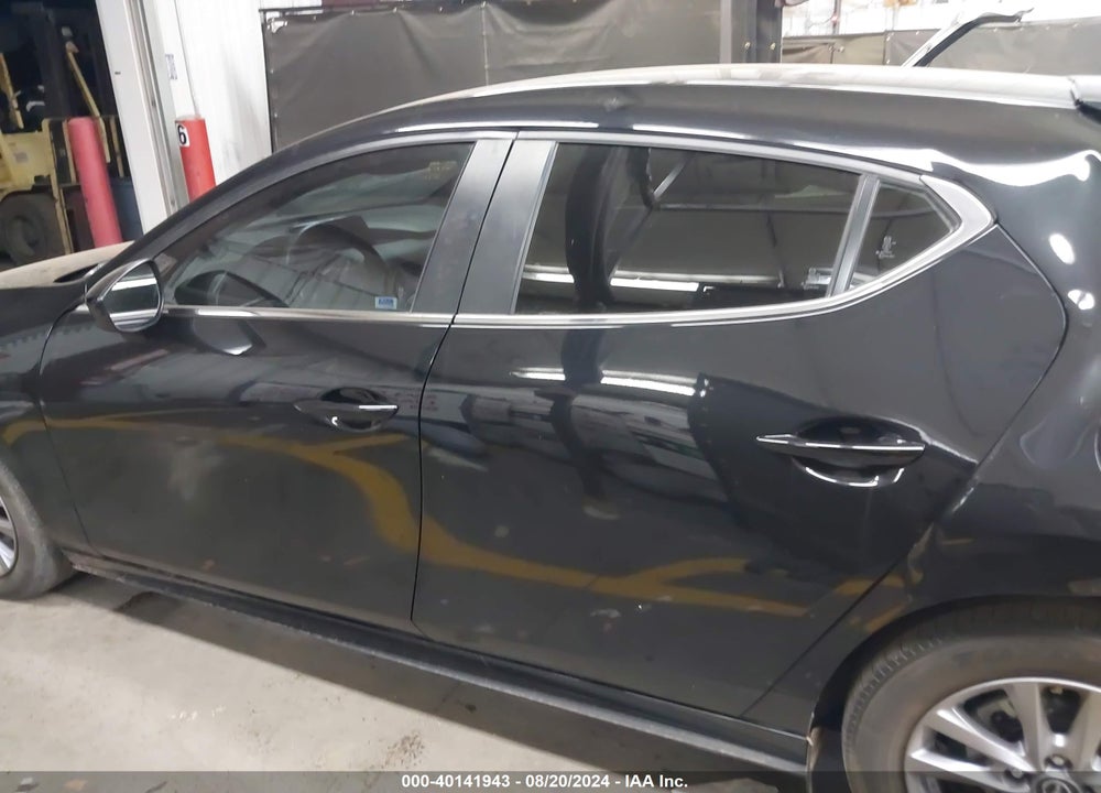 2022 MAZDA 3 2.5 S VIN: JM1BPAJL3N1502960