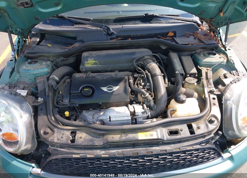 2012 MINI COOPER S VIN: WMWSV3C57CTY17498