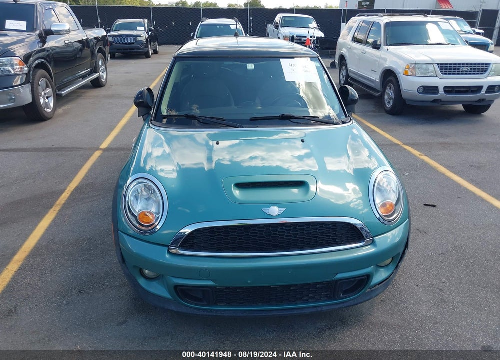 2012 MINI COOPER S VIN: WMWSV3C57CTY17498