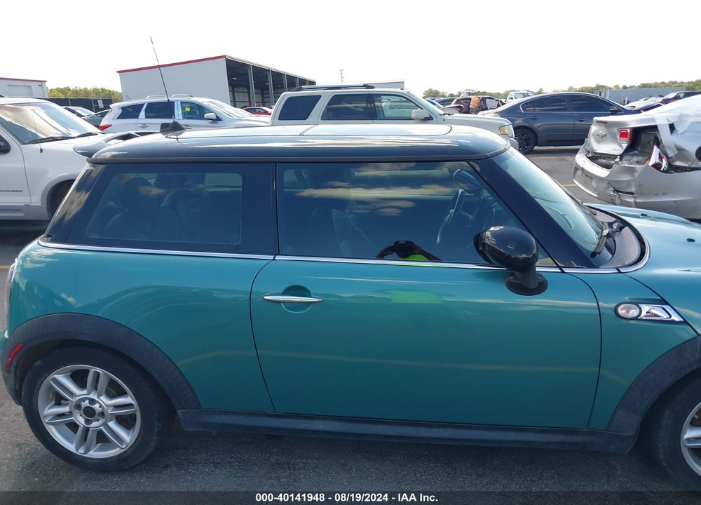 2012 MINI COOPER S VIN: WMWSV3C57CTY17498