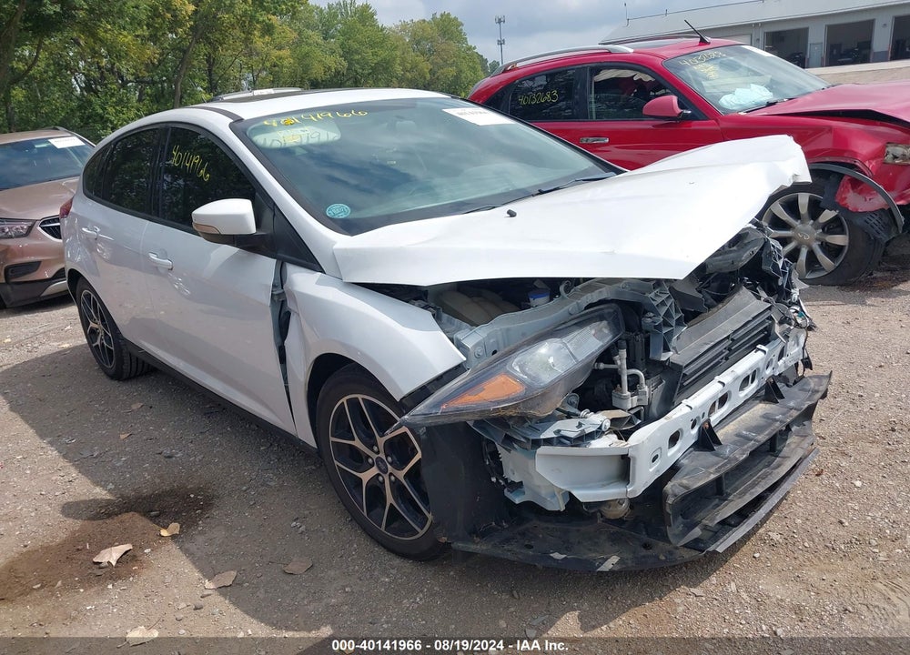 2018 FORD FOCUS SEL VIN: 1FADP3M26JL310461