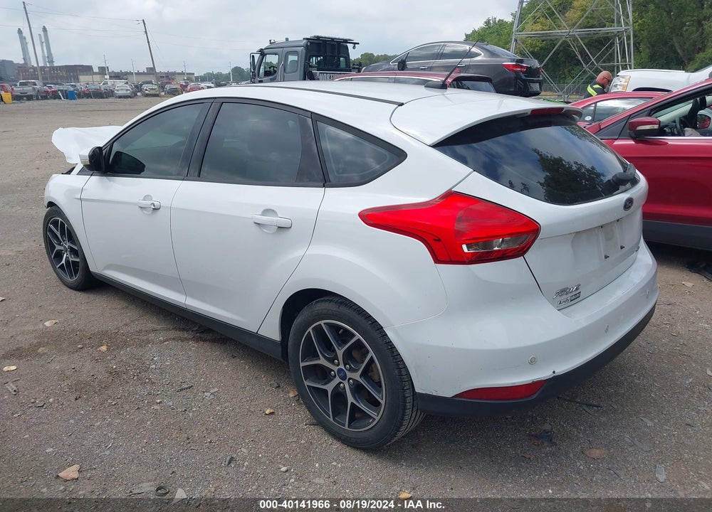 2018 FORD FOCUS SEL VIN: 1FADP3M26JL310461