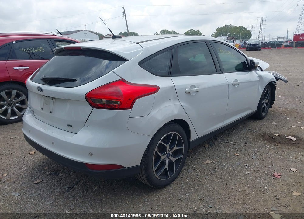 2018 FORD FOCUS SEL VIN: 1FADP3M26JL310461