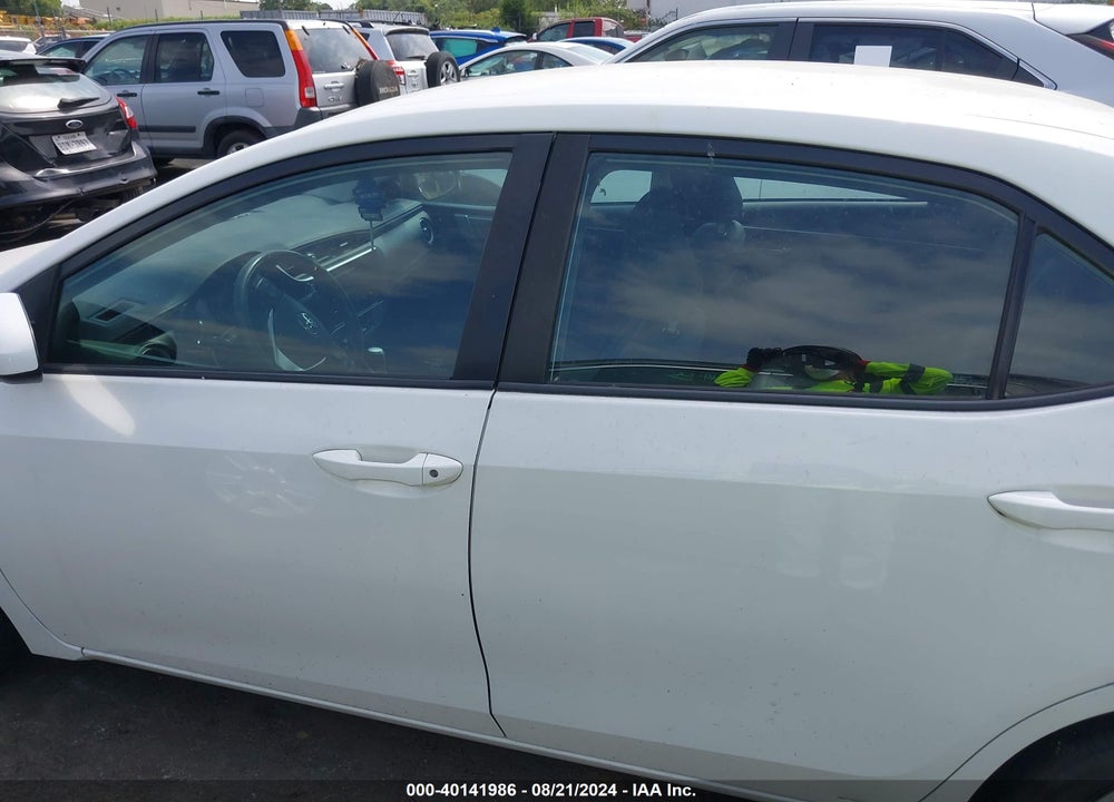 2019 TOYOTA COROLLA LE VIN: 5YFBURHE5KP899268