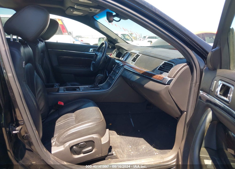 2011 LINCOLN MKS VIN: 1LNHL9DR2BG607384