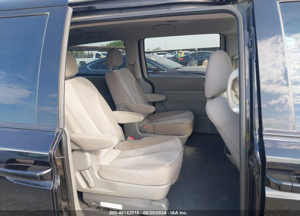 2012 KIA SEDONA LX VIN: KNDMG4C76C6418464