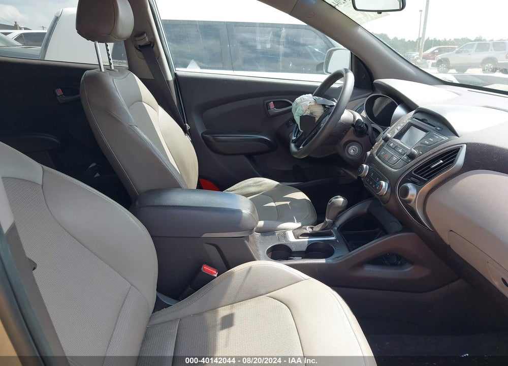 2015 HYUNDAI TUCSON GLS VIN: KM8JTCAF2FU069737