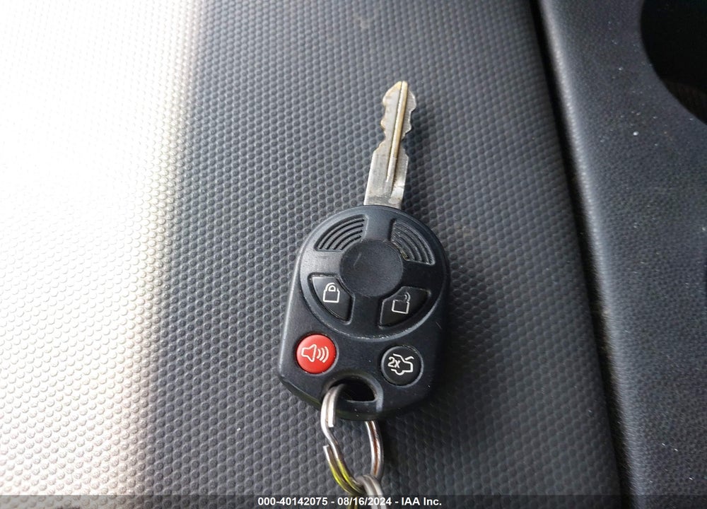 2008 FORD ESCAPE LIMITED VIN: 1FMCU94188KA57597