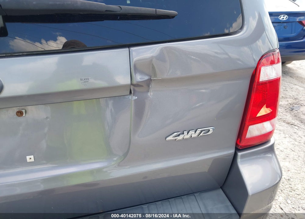 2008 FORD ESCAPE LIMITED VIN: 1FMCU94188KA57597