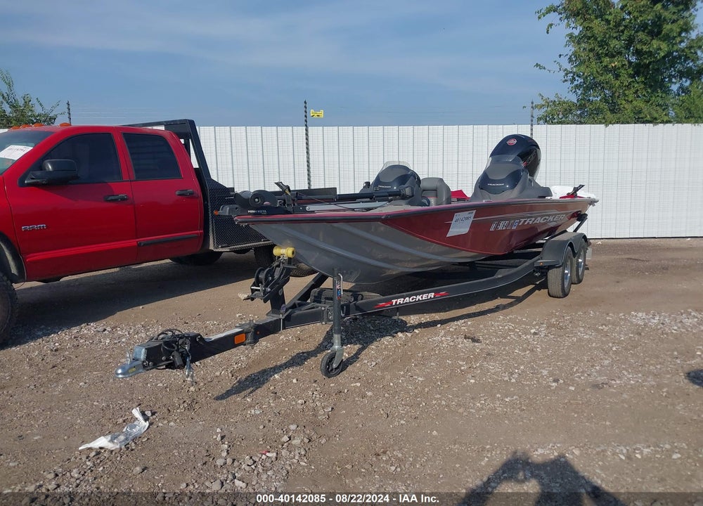 2021 TRACKER PRO TEAM 195 VIN: BUJ37172I021