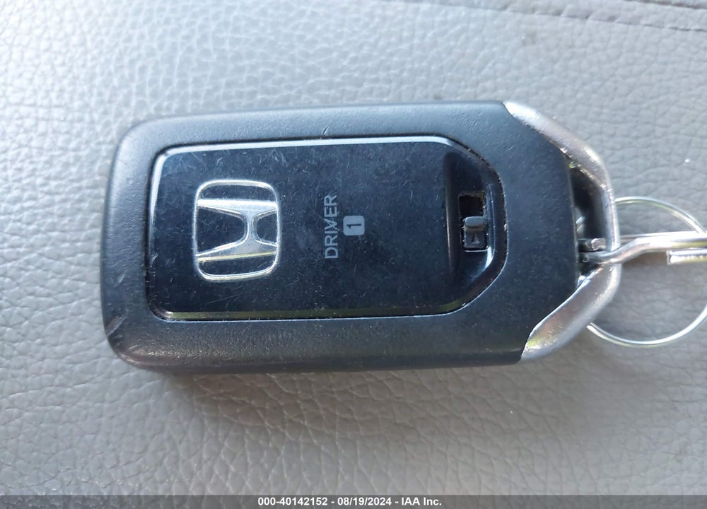 2013 HONDA ACCORD EX-L VIN: 1HGCR2F88DA138558