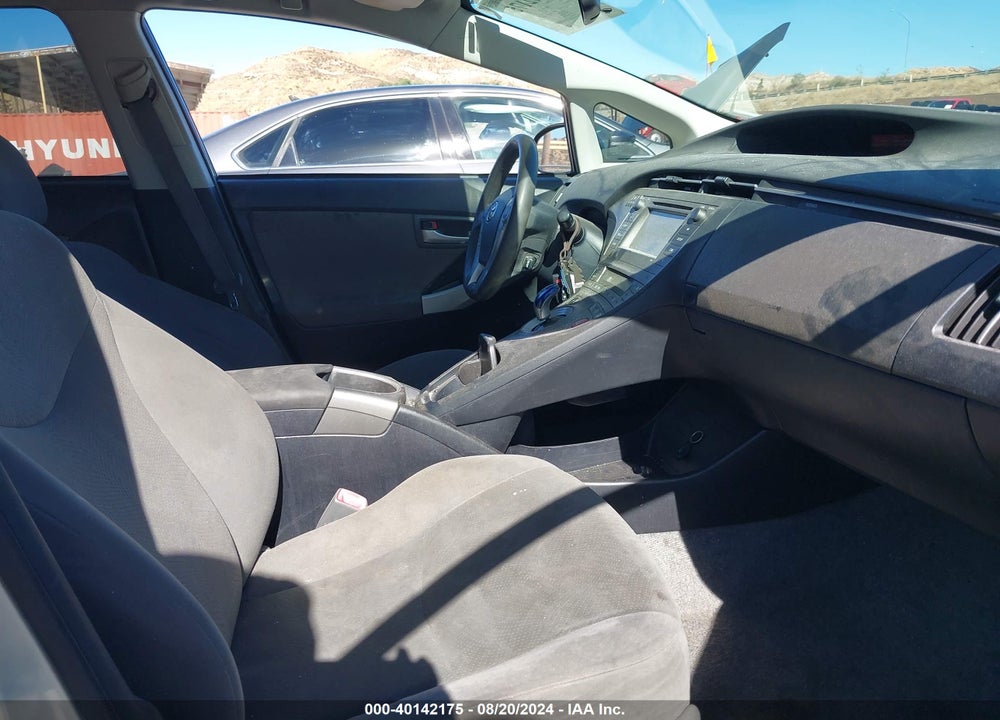 2013 TOYOTA PRIUS TWO VIN: JTDKN3DU3D5581222