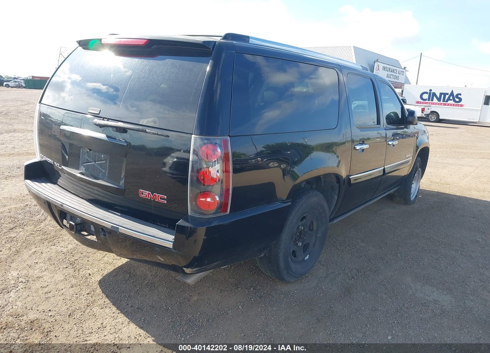 2007 GMC YUKON XL 1500 DENALI VIN: 1GKFK66867J300137