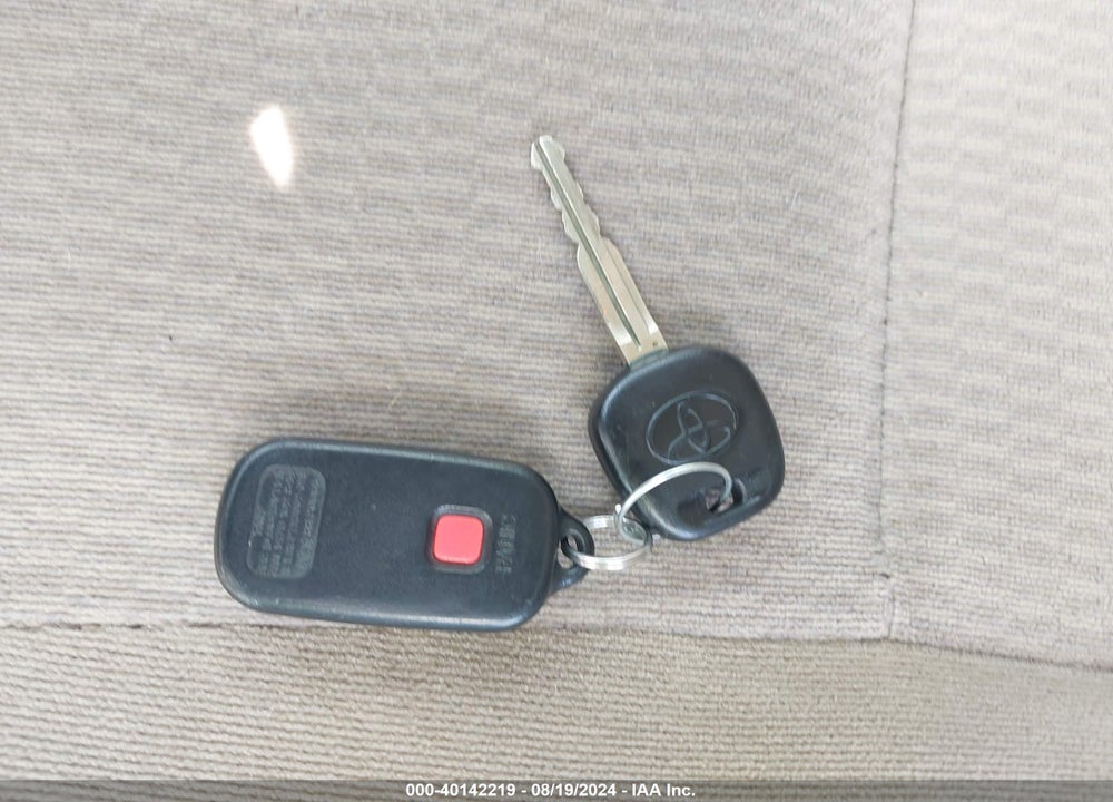 2006 TOYOTA COROLLA LE VIN: 2T1BR30E06C678693