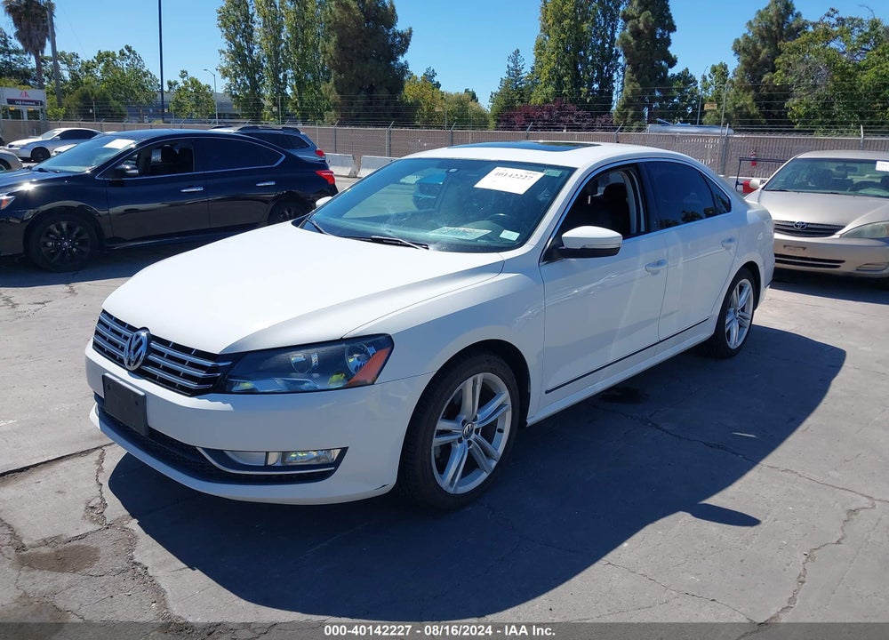 2014 VOLKSWAGEN PASSAT 1.8T SEL PREMIUM VIN: 1VWCT7A37EC095651