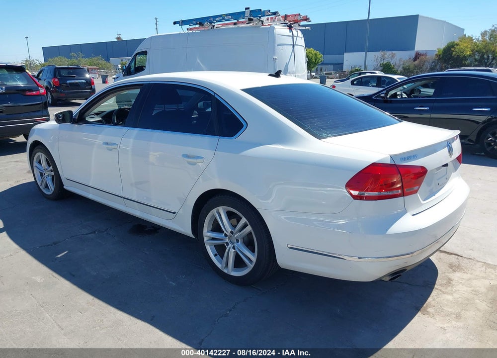 2014 VOLKSWAGEN PASSAT 1.8T SEL PREMIUM VIN: 1VWCT7A37EC095651