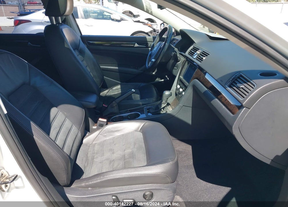 2014 VOLKSWAGEN PASSAT 1.8T SEL PREMIUM VIN: 1VWCT7A37EC095651