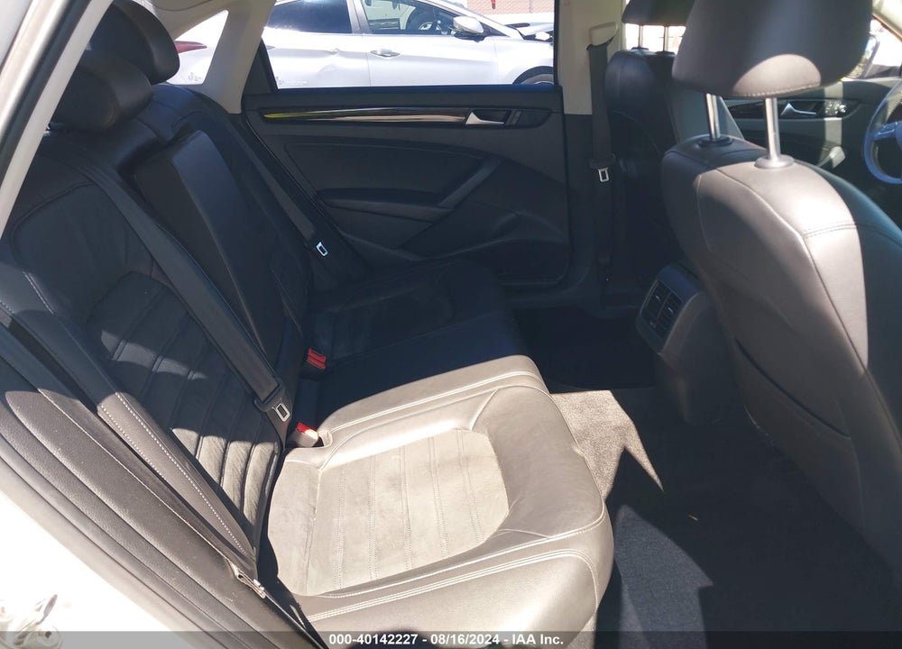 2014 VOLKSWAGEN PASSAT 1.8T SEL PREMIUM VIN: 1VWCT7A37EC095651