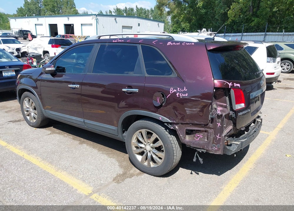 2011 KIA SORENTO EX V6 VIN: 5XYKU4A21BG047345