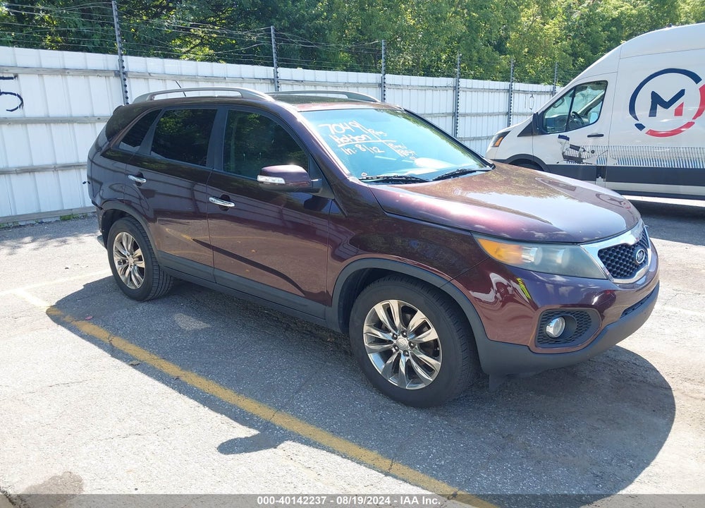 2011 KIA SORENTO EX V6 VIN: 5XYKU4A21BG047345