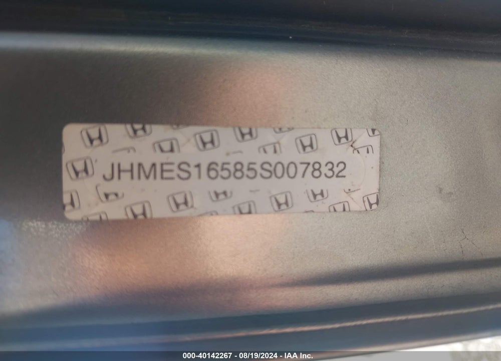 2005 HONDA CIVIC LX VIN: JHMES16585S007832