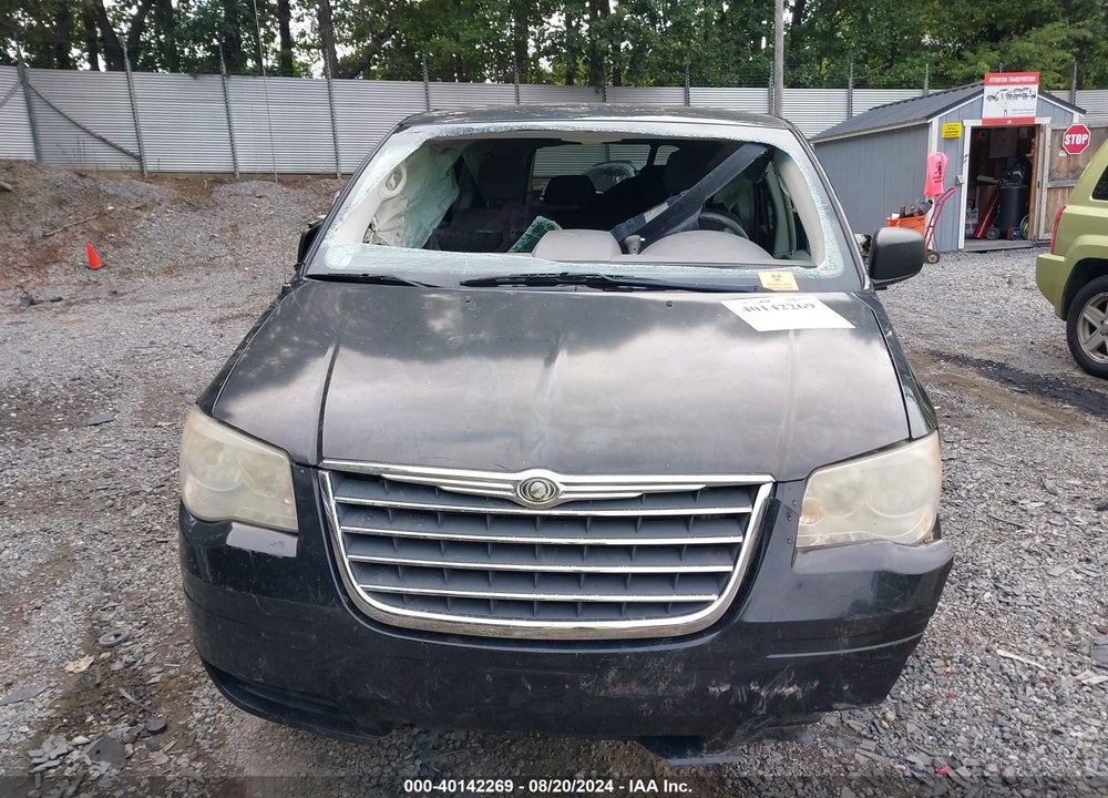 2008 CHRYSLER TOWN & COUNTRY LX VIN: 2A8HR44H98R804937