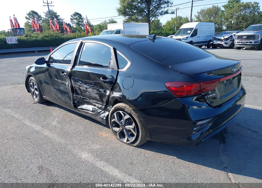 2019 KIA FORTE LXS VIN: 3KPF24AD0KE083498