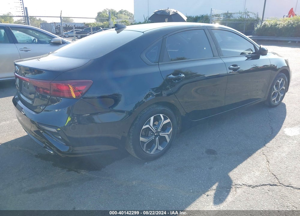 2019 KIA FORTE LXS VIN: 3KPF24AD0KE083498