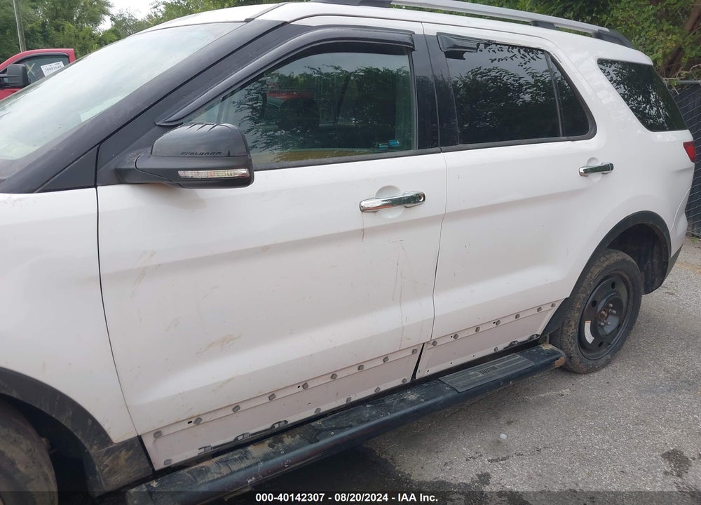 2015 FORD EXPLORER VIN: 1FM5K8D82FGA33897