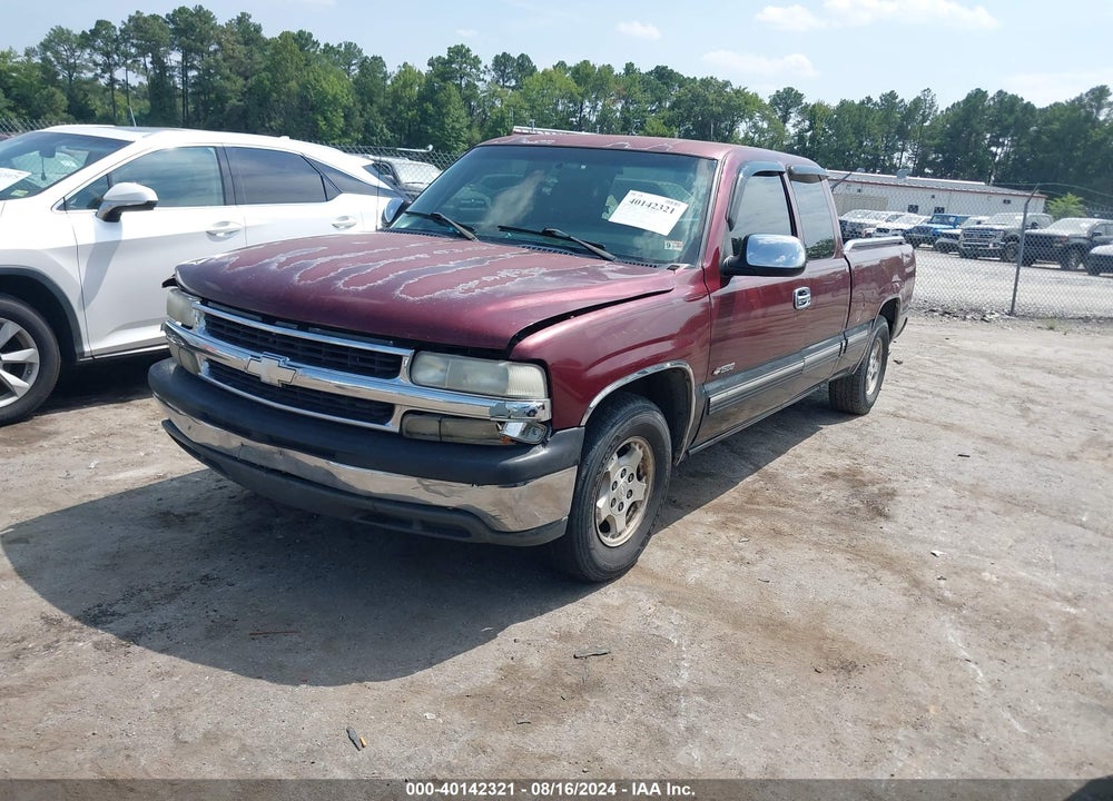 2000 CHEVROLET SILVERADO 1500 LS VIN: 2GCEC19T9Y1344863