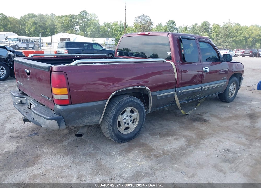 2000 CHEVROLET SILVERADO 1500 LS VIN: 2GCEC19T9Y1344863