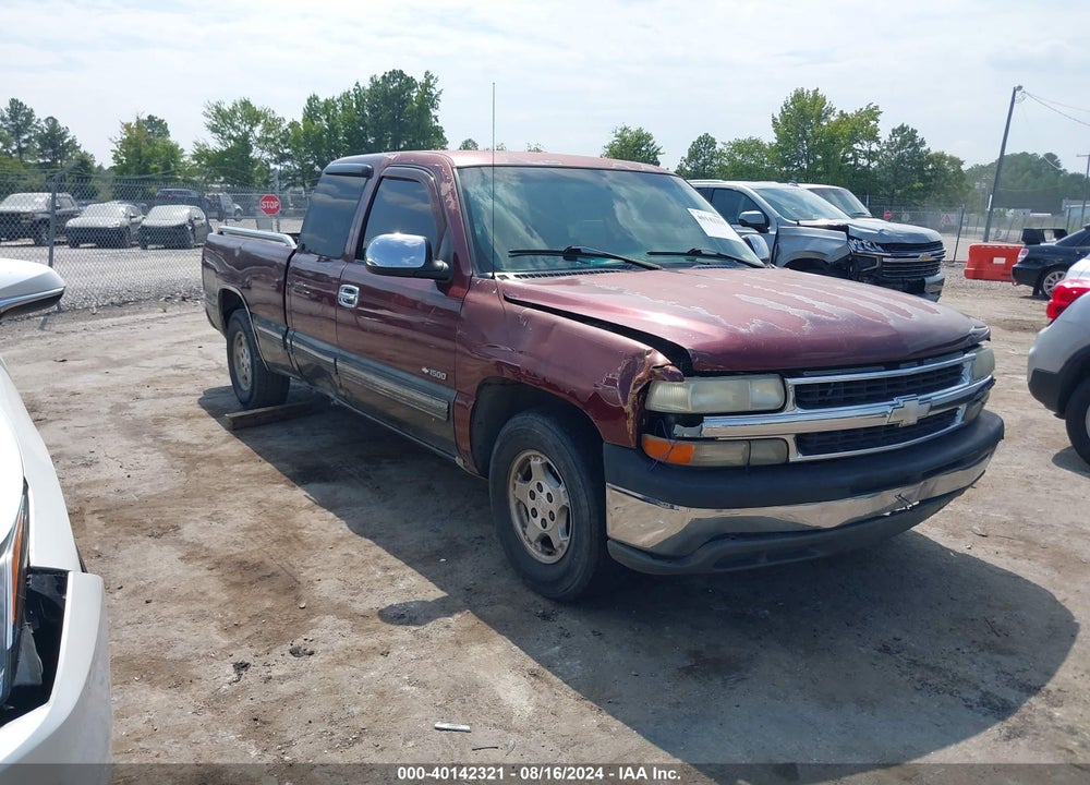 2000 CHEVROLET SILVERADO 1500 LS VIN: 2GCEC19T9Y1344863