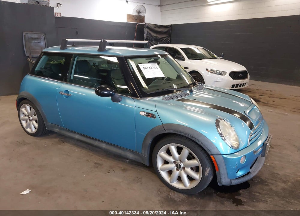 2003 MINI COOPER S VIN: WMWRE33443TD64661