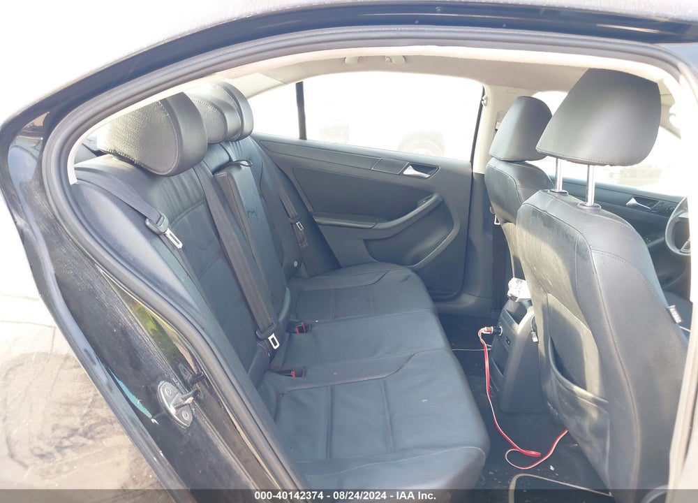2012 VOLKSWAGEN JETTA 2.5L SE VIN: 3VWDX7AJ0CM348070